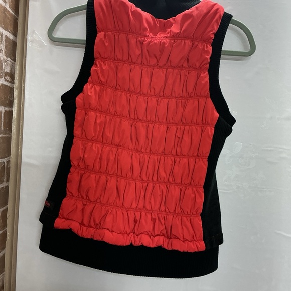 Calvin Klein Red Quilted Sleeveless Puffer Vest with Black Trim - Picture 3 of 5